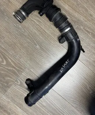 Ford Ecosport Air intake hose/pipe CV616C784AG