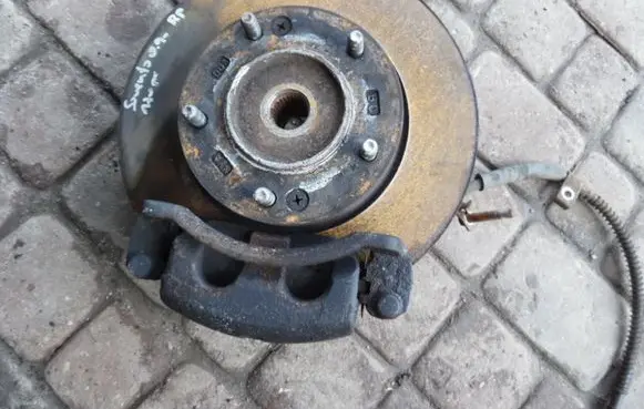 KIA Sorento Front wheel hub