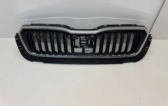 Skoda Scala Front bumper upper radiator grill 657853653