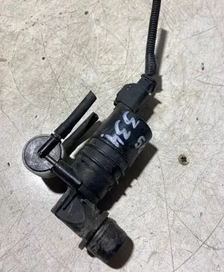 Peugeot 5008 Windscreen/windshield washer pump 9643447980 002018