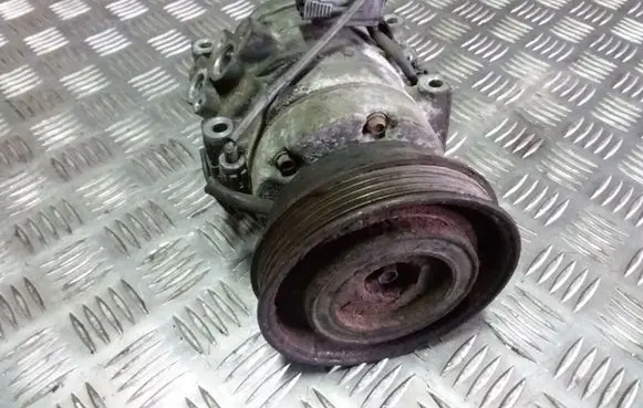 Toyota Avensis T220 Air conditioning (A/C) compressor (pump) 4472203435