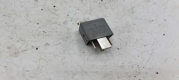 Mercedes-Benz ML W164 Other relay A0025422619