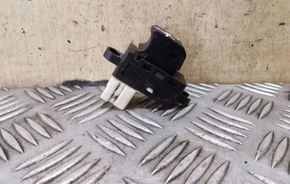 Subaru Outback Electric window control switch