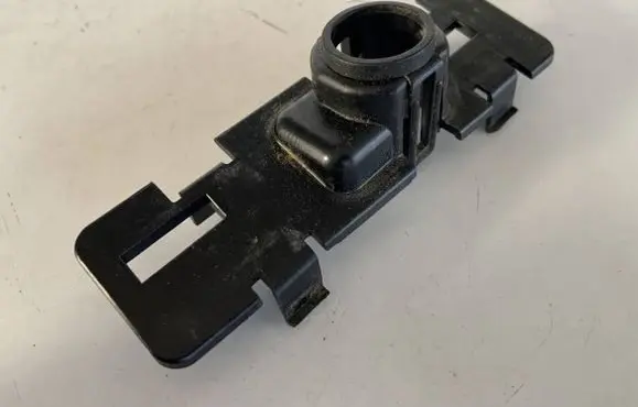 Audi Q5 SQ5 8R Front parking sensor holder (PDC) 8R0919268L