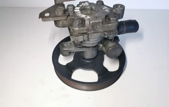 Mitsubishi Lancer Power steering pump