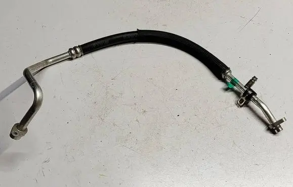 Renault Captur Air conditioning (A/C) pipe/hose 924540424RS5 924540424R