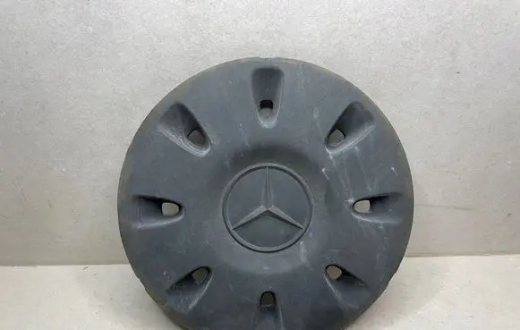 Mercedes-Benz Vito Viano W639 Original wheel cap A6394010825