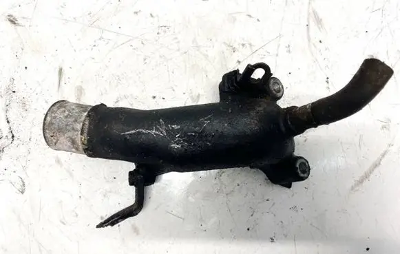 Toyota Avensis Verso Engine coolant pipe/hose