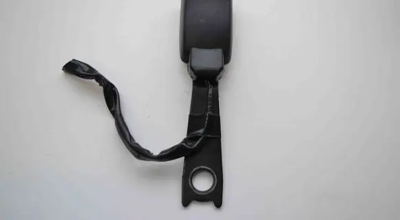 Lexus IS 220D-250-350 Front seatbelt buckle E034501