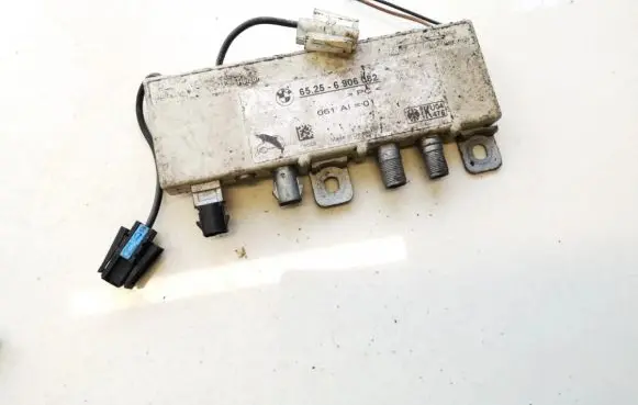 BMW 5 E39 Antenna control unit 65256906082 65.25-6906082