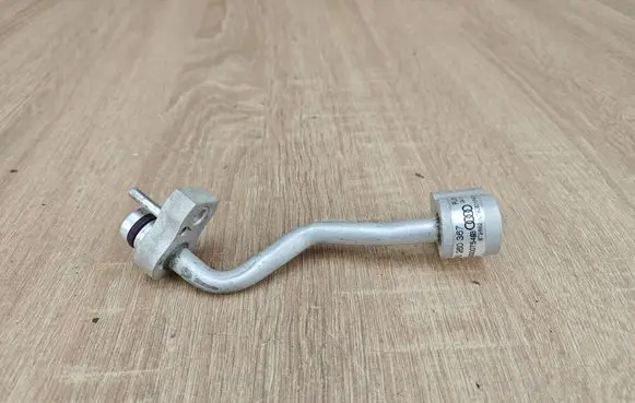 Audi Q5 SQ5 8R Air conditioning (A/C) pipe/hose 8R0260367