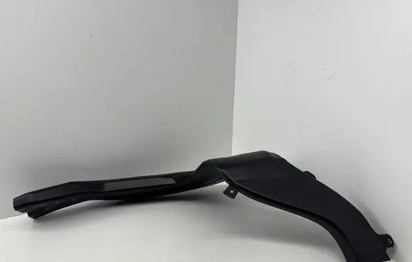BMW X1 E84 Cabin air duct channel 7058144