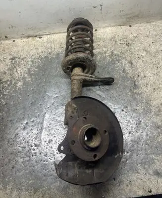 Audi 80 90 B3 Front wheel hub spindle knuckle