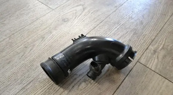 Volkswagen Crafter Clutch pipe/line 2N0129654D
