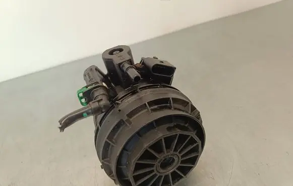 Mercedes-Benz E W213 Fuel filter housing 1120606S01 10009853 A6540900252