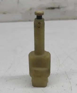 Audi A6 S6 C5 4B Brake pedal sensor switch 4A0945515A