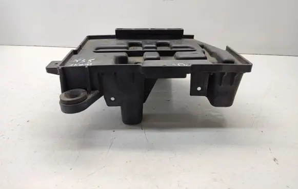 Hyundai ix35 Battery tray 371502S200