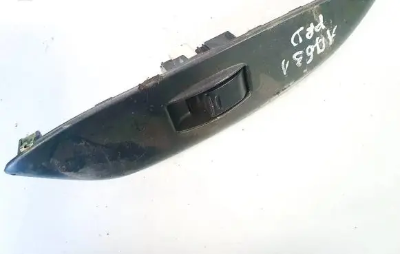 Toyota Yaris Electric window control switch