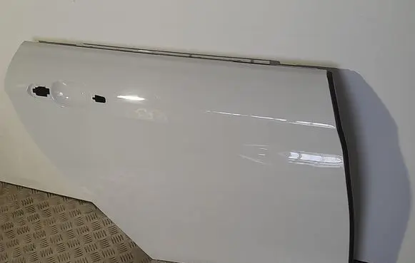 BMW 4 F36 Gran coupe Rear door 41525A43C86