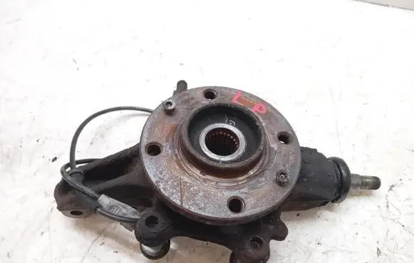 Citroen C4 Grand Picasso Front wheel hub spindle knuckle
