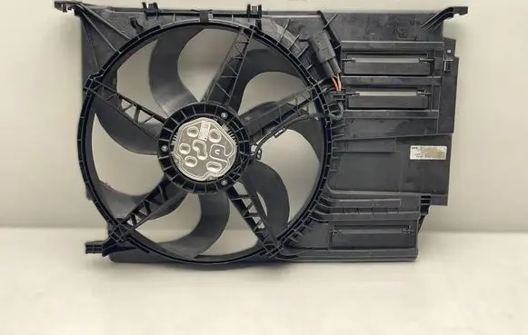 BMW X1 F48 F49 Electric radiator cooling fan 7617609
