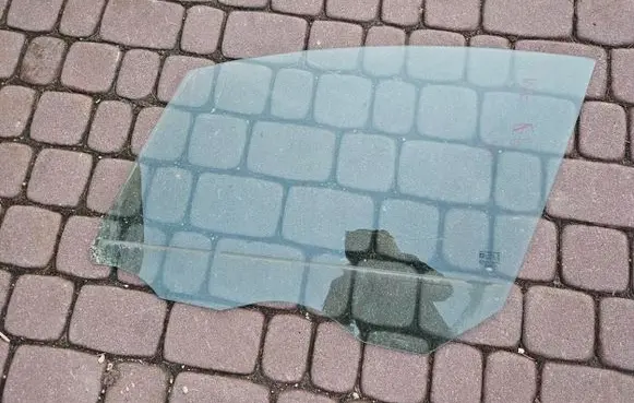 Opel Meriva B Sliding door window/glass OPLEXSZYBA111