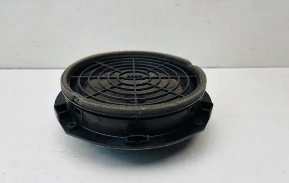 Audi A1 Front door speaker 8X0035415C