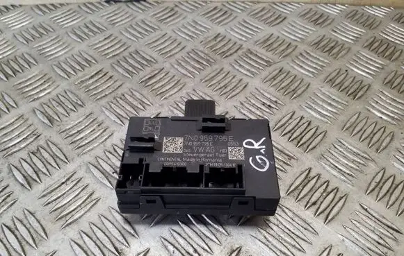 Skoda Yeti (5L) Door control unit/module 7N0959795E 2840099410300