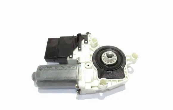 Seat Toledo I (1L) Front door window regulator motor 9776101439203