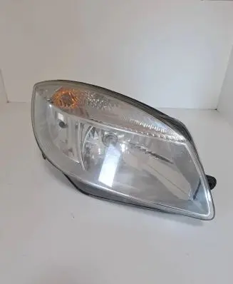 Skoda Fabia Mk2 (5J) Headlight/headlamp 24783200