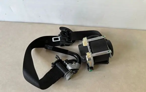 BMW X5 F15 Front seatbelt 635229900
