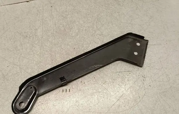 Volkswagen Arteon Headlight/headlamp mounting bracket 