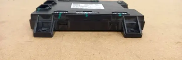 Tesla Model S Comfort/convenience module 101090700D P0747008F 0747G02T