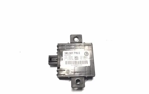 Audi A3 S3 8P Alarm control unit/module 1K0907719C K1102