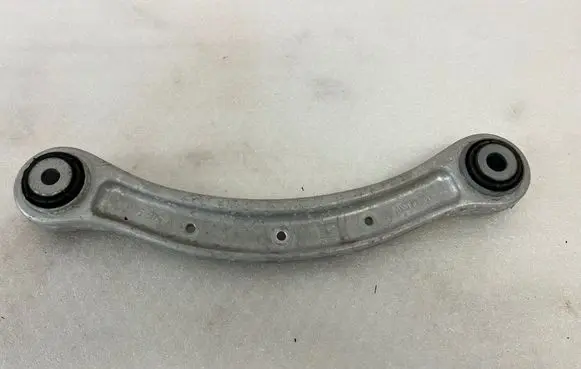 Porsche Cayenne (92A) Rear control arm 7L0505375A 7L0505375