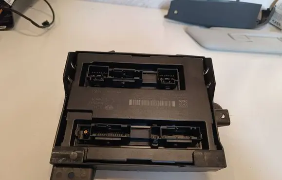 Audi A4 S4 B8 8K Comfort/convenience module 8K0907064CC 8K0907064C 5DK00991833