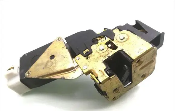 Mitsubishi Carisma Front door lock