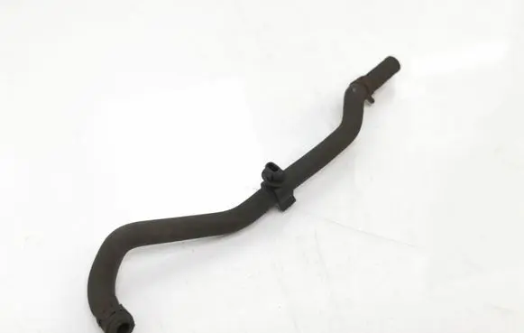 Toyota Avensis T250 Engine coolant pipe/hose