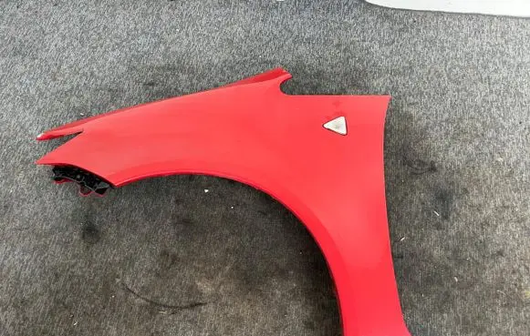 Mitsubishi Colt Fender