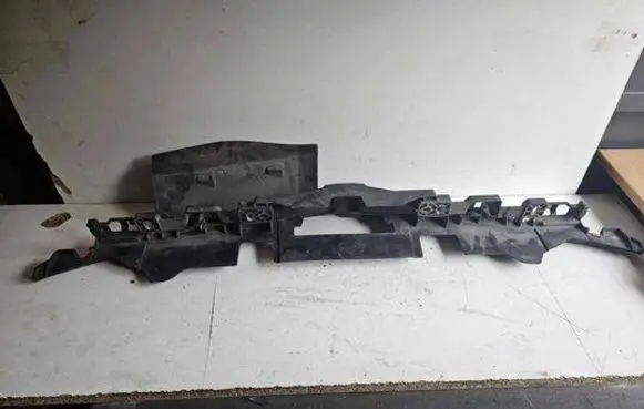 Opel Insignia A Radiator support slam panel 13250569