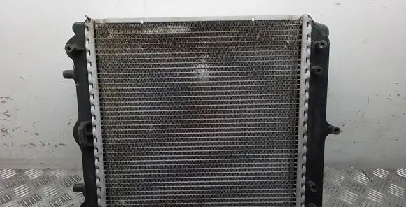 Coolant radiator