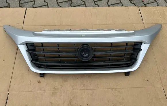 Fiat Ducato Front bumper upper radiator grill 18072151 A026