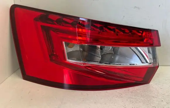 Skoda Superb B8 (3V) Rear/tail lights 3V9945207A 00187275 00197719