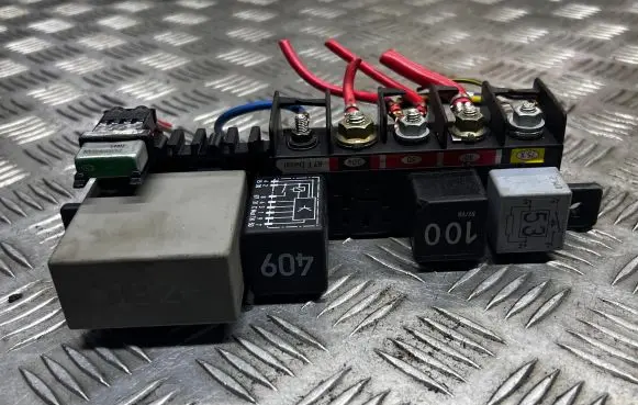 Audi A6 S6 C5 4B Fuse box set 8L0941822