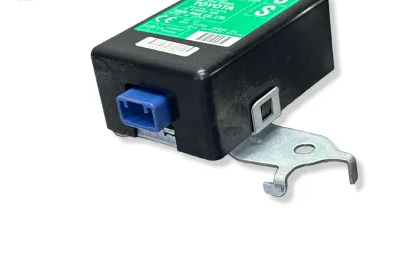 Toyota Prius (XW30) Door central lock control unit/module 8974047030