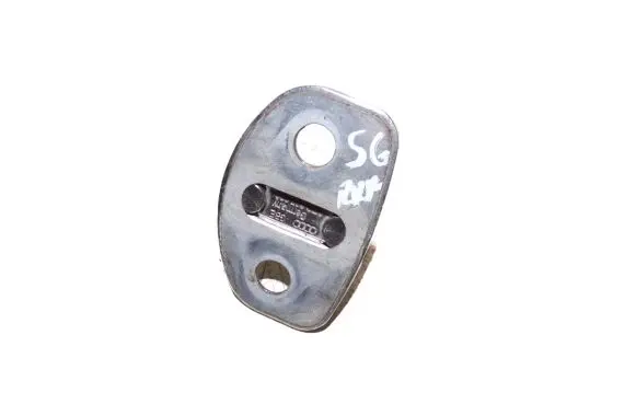 Audi A6 S6 C6 4F Front door lock loop/hook striker 8E0837033