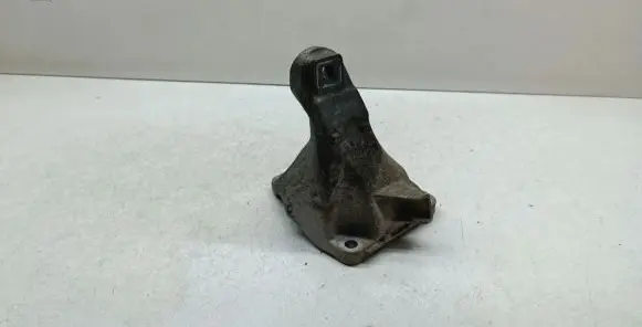 BMW X1 E84 Engine mounting bracket 6777064 22116777064