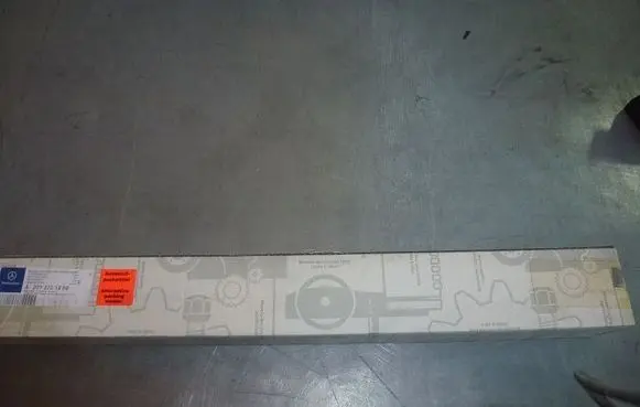 Mercedes-Benz Vito Viano W639 Front shock absorber/damper A2093261300