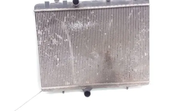 Citroen C4 I Coolant radiator P9645586780 9645586780