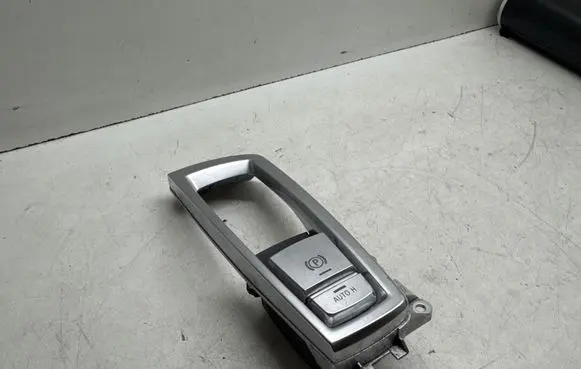 BMW 5 F10 F11 Hand parking brake switch 9217594